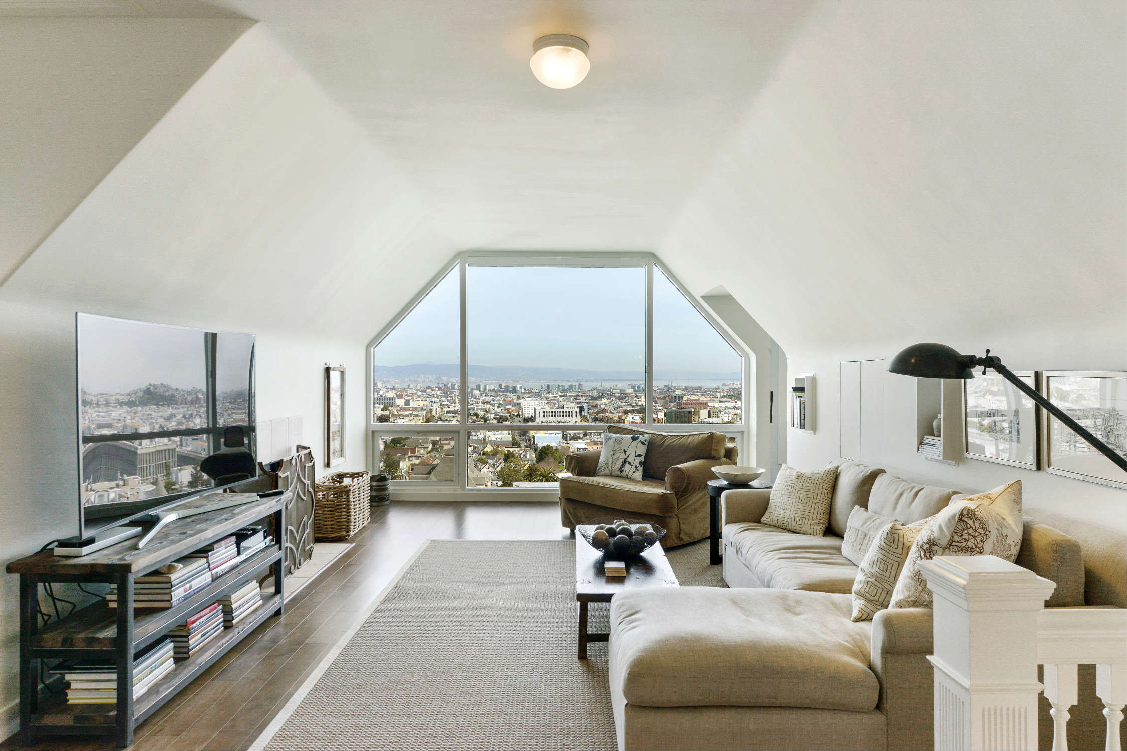 65-Alpine-Terrace-Buena-Vista-Ashbury-Heights-area-San-Francisco-courtesy-of-Paragon-Real-Estate