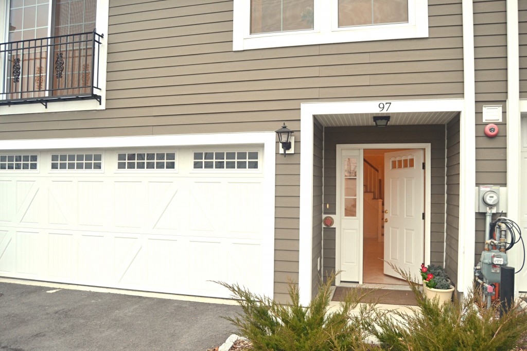 97 Maple Entrance 2