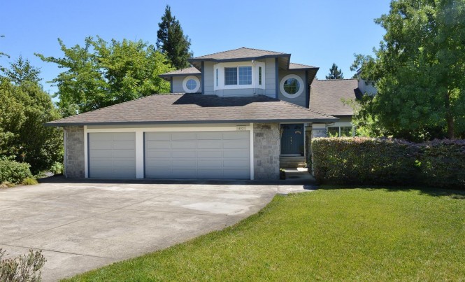 402 Blazing Star Court Windsor