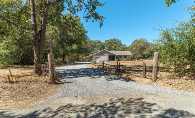 4033 El Molino Lane Sebastopol