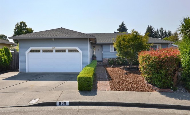 909 Renee Court Santa Rosa