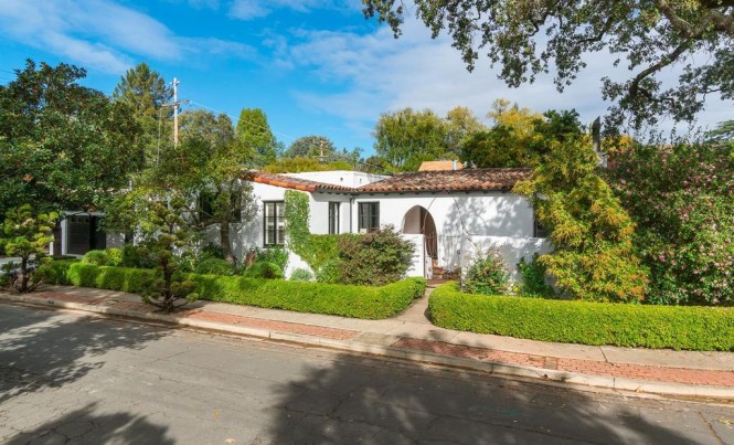 100 Meadwocroft Dr., San Anselmo