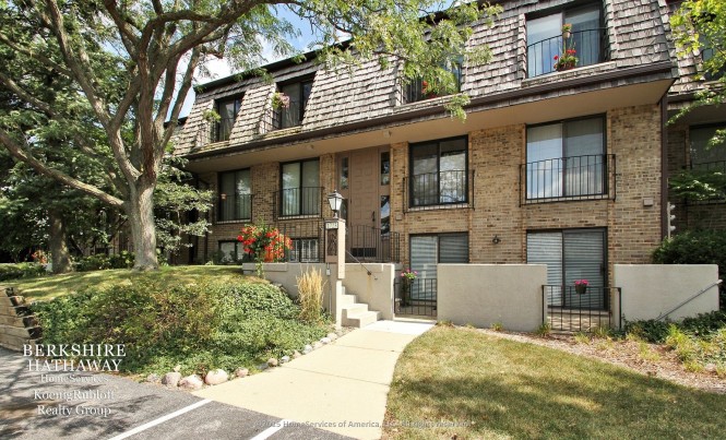 1723 Northfield Square UNIT D  Northfield, IL 60093