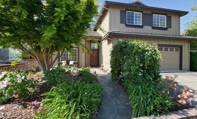 1917 Bristol St Petaluma, CA 94954